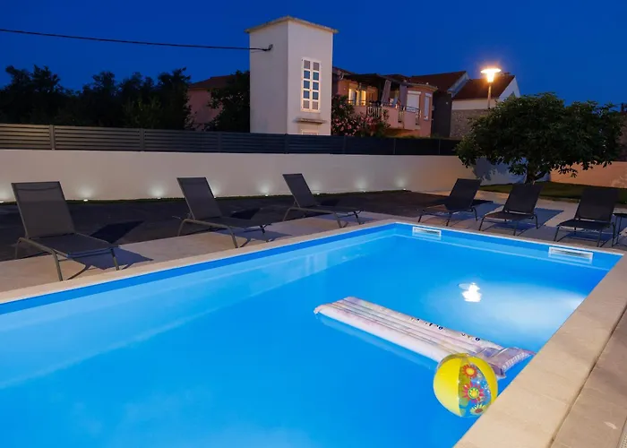 Dvori Dida Drage Casa de Férias *