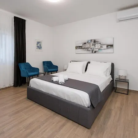 度假居 Dvori Dida Drage 扎顿