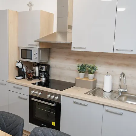 度假居 Dvori Dida Drage 扎顿