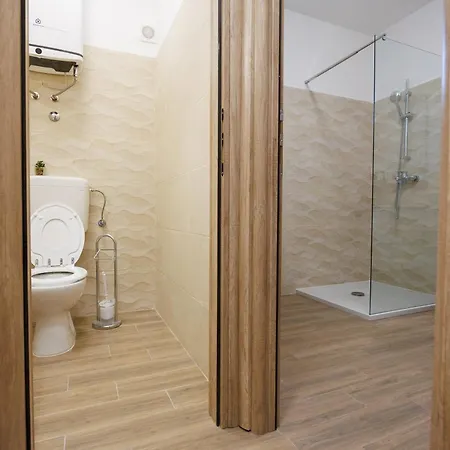 Dvori Dida Drage * 扎顿