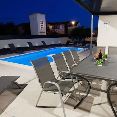 Dvori Dida Drage 度假居