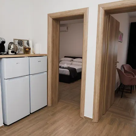 Dvori Dida Drage * 扎顿